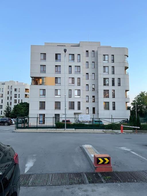 Варна Сити Парк С Паркомясто Exteriör bild
